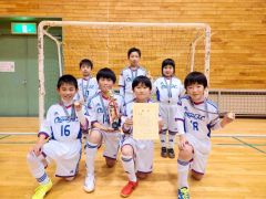 Ｕ９のクラス午前の部で優勝の帯広中央ＦＣ
