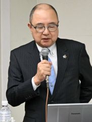 新型コロナウイルス後遺症と上咽頭擦過療法について解説する竹澤院長