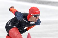 【男子１５００メートル】１分５８秒７４のタイムで優勝した宮坂大地（白樺学園）