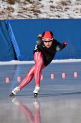 【女子１５００メートル】２分８秒５４のタイムで優勝した小島楓（帯三条）