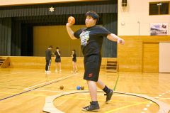 陸別中学校　朝倉春希さん　陸上競技砲丸投げ 7