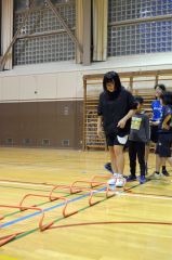 ジャンプ力を付ける練習をする伊場さん