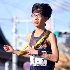 林がアンカーで力走、札幌山の手１１位　全国高校駅伝 4