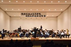 池田中学校との合同演奏（池田町提供）