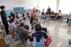 ウサギを通して奄美大島と交流　鹿追瓜幕小 2