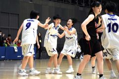 女子準決勝　帯西陵―釧路鳥取