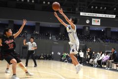 女子準決勝　帯西陵―釧路鳥取