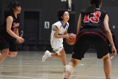 女子準決勝　帯西陵―釧路鳥取