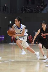 女子準決勝　帯西陵―釧路鳥取
