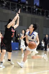 女子準決勝　帯西陵―釧路鳥取
