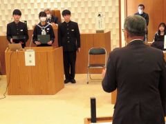 中学生が描く更別の未来　宿泊施設、工業化構想…　村議と意見交換 5