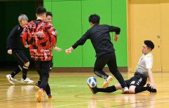 企業・ミックスの部はＳｈｉｎ　ｊＡ制す、全十勝室内サッカー大会 6