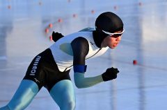 【男子１５００メートル】コーナーを立ち上がり直線に向かう菅原瑞生（鹿追）