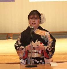 出席者を代表し、決意を述べる早田さん