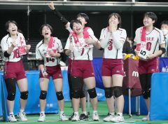 足立らの旭川実女子３位、春高バレー準決勝 4