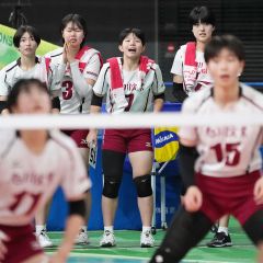 足立らの旭川実女子３位、春高バレー準決勝 9