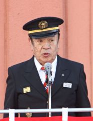 訓示する伊藤団長