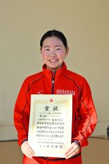 女子３０００メートルで４位に入賞した奥秋智佳（白樺学園）＝金野和彦撮影
