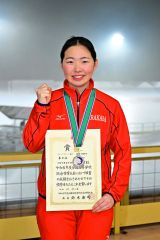 【女子１５００メートル】２位に入賞した奥秋智佳（白樺学園）＝金野和彦撮影