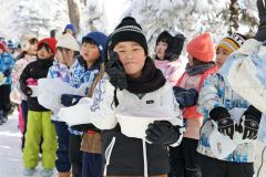 氷のお面搬入 8