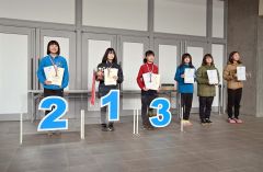 ６年女子の表彰式