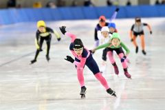 【３年女子５００メートル・予選】野口杏菜（手前）