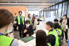 １１月に行われた若手職員による窓口体験調査