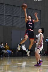 男子１回戦・白樺学園（黒ユニホーム）―北見北斗
