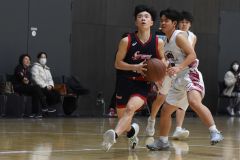 男子１回戦・白樺学園（黒ユニホーム）―北見北斗