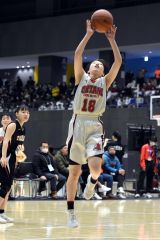 女子２回戦・帯大谷（白ユニホーム）―滝川（黒ユニホーム）