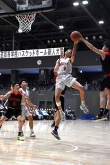 男子３位決定戦・帯大谷（白ユニホーム）―旭川龍谷