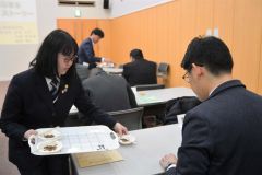 宇宙食挑戦や町のＰＲパンフ制作…帯信金の高校生応援プロジェクトで８校成果報告 8