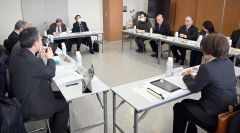 新嵐山スカイパーク再生へのヒントに　芽室町議会が新得山スキー場を視察