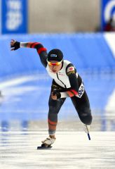 【女子１０００メートル】スタートを切り、加速する久保杏奈（金野和彦撮影）