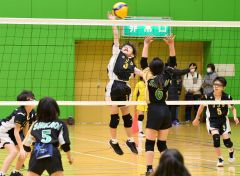 Ｒ・Ｙ２連覇　混合は鹿追が２年ぶりに制す　バレーボール勝毎杯小学生大会 10
