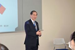 日台親善へ訪問団結団式　帯北チア現地で演技披露 3