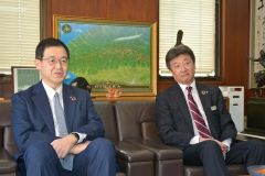 北海道銀行の兼間祐二頭取が来社 2