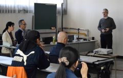 多彩な森づくりに向けて考える　池田でシンポジウム 5