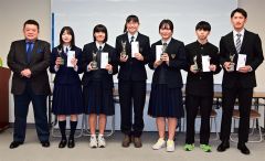 １０月に長距離競技会新設　山田（音更中）人見（足寄中）らに栄章　十勝陸上競技協会 2