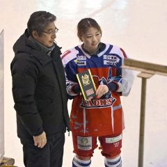 ７位決定戦でゲームベストプレーヤーに選ばれたＴＯＫＡＣＨＩ帯広レディースのＦＷ佐藤愛梨