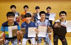 女子２年奥田制す　１年は杉野　男子は２年大木、１年鷲見Ｖ　バドミントン全十勝中学生学年別シングルス