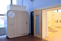 子育て世代の声を取り入れ、授乳室も完備した