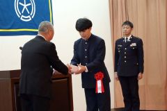 入隊予定者にエール、自衛隊激励会～こばれ話 2