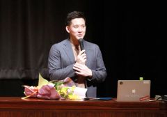 講演する杉谷さん