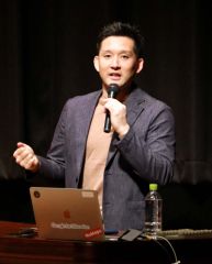 講演する杉谷さん