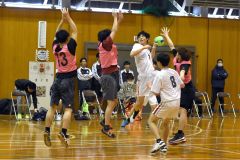 男子３、４位戦　帯三条高―三条クラブ