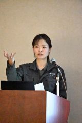 講演する小川氏