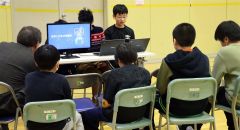 ＳＤＧｓの学習成果を発表する上士幌小６年生