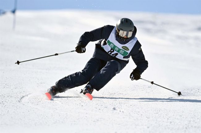 金子と丸谷が総合優勝―スキー金子杯ジュニア技術選十勝・道東大会