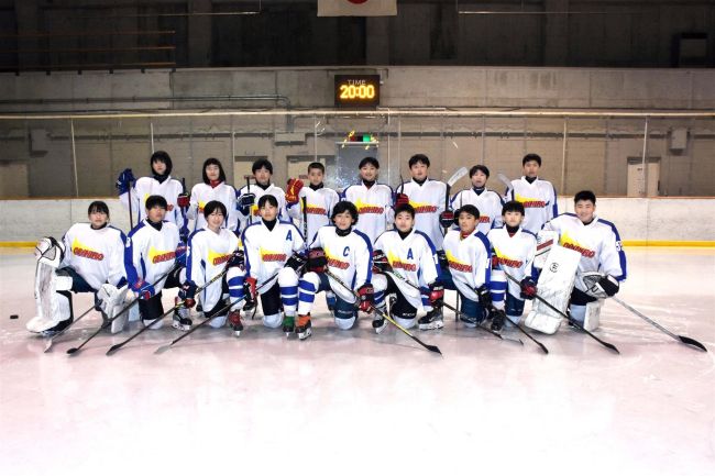 アイスホッケー帯広小学・中学選抜全日本大会頂点目指し闘志